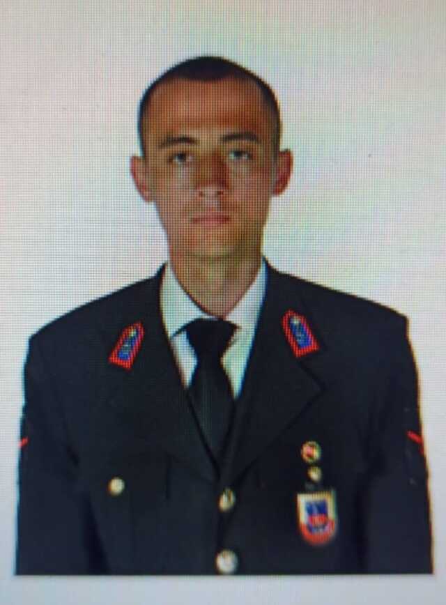 Ehliyetsiz sürücünün çarptığı uzman çavuş, hayatını kaybetti