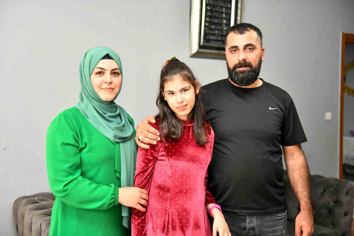Kedi Miyavlaması Sendorumu hastası olan 11 yaşındaki çocuğa Esenyurt Belediyesinden destek
