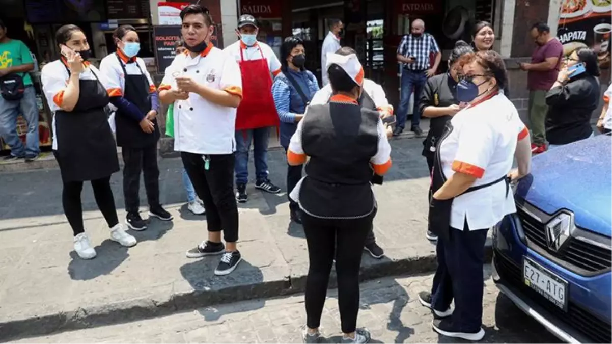 Meksika'da yanlış deprem alarmı halkı sokağa döktü