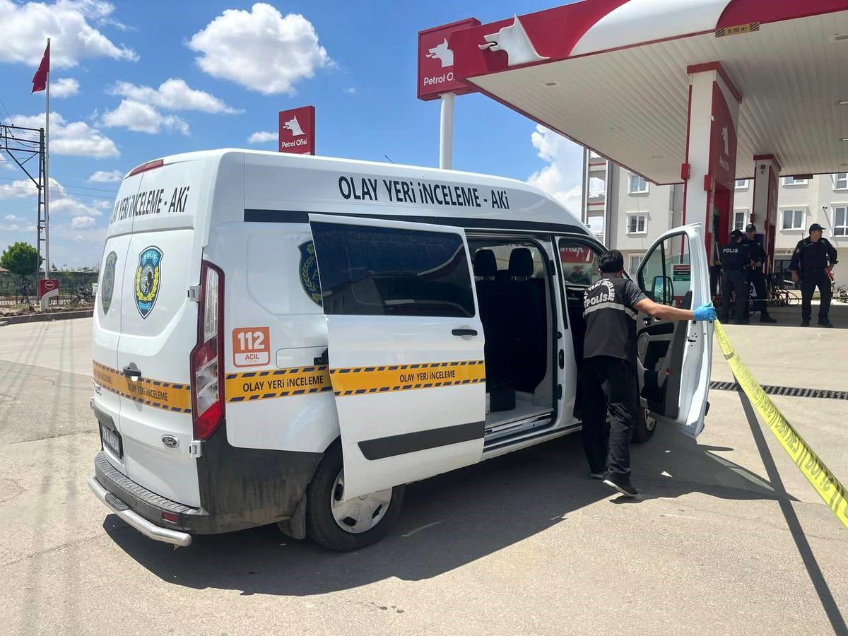 Petrol istasyonunda husumetlisini vurdu: 1 yaralı