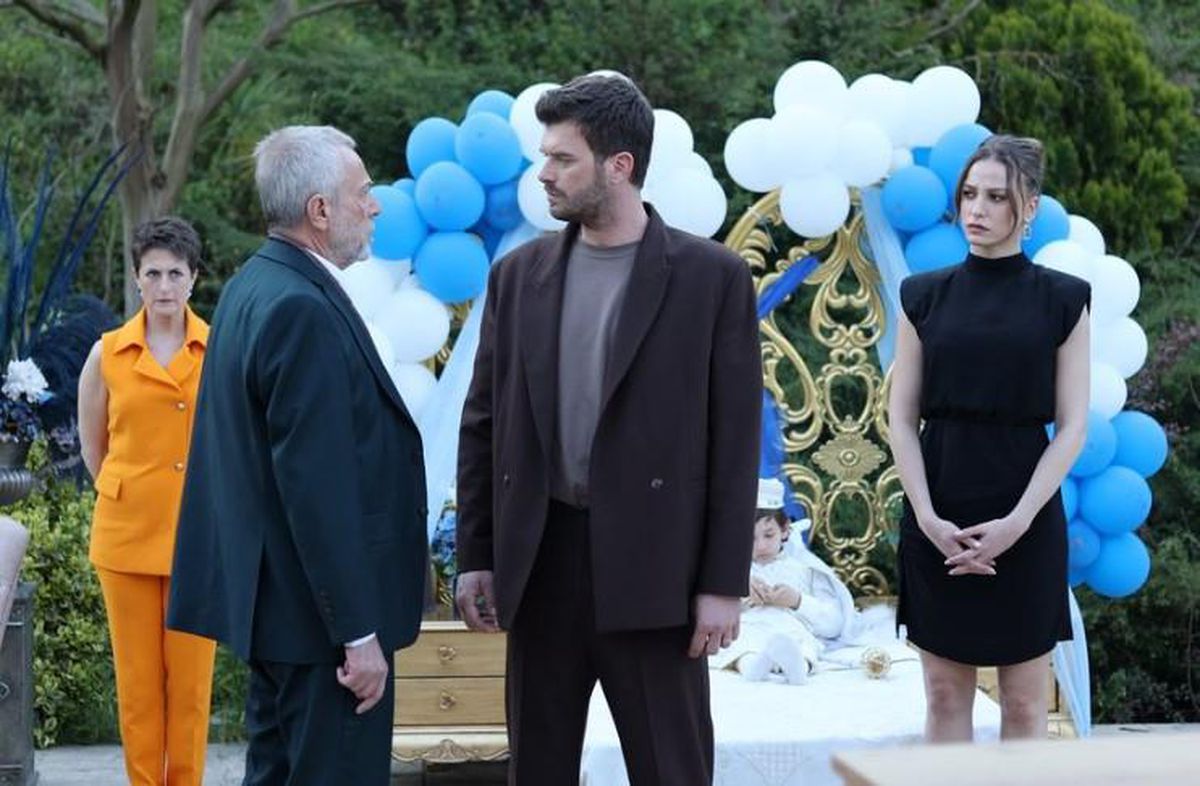 Aile yeni bölüm fragmanı yayınlandı mı? Aile 10. bölüm fragmanı yayınlandı mı? Aile 10. bölüm fragmanı izle!