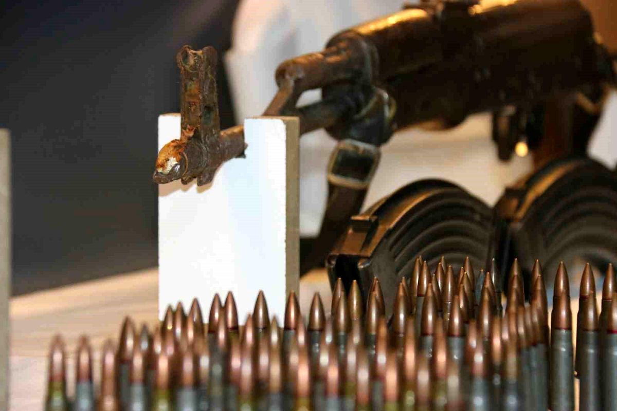 Diyarbakır'da lideri cezaevinde olan suç örgütüne operasyon: 20 gözaltı