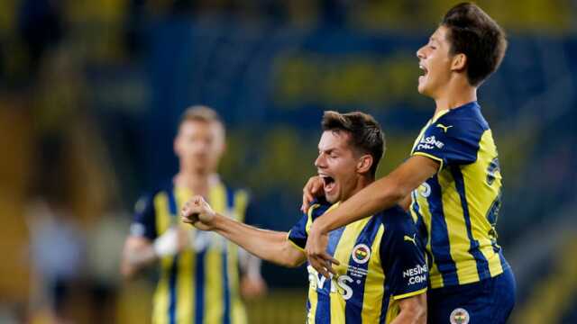 Fenerbahçe'de deprem! Arda Güler ve Zajc devam etmek istemiyor Fenerbahçe'de deprem! Arda Güler ve Zajc devam etmek istemiyor