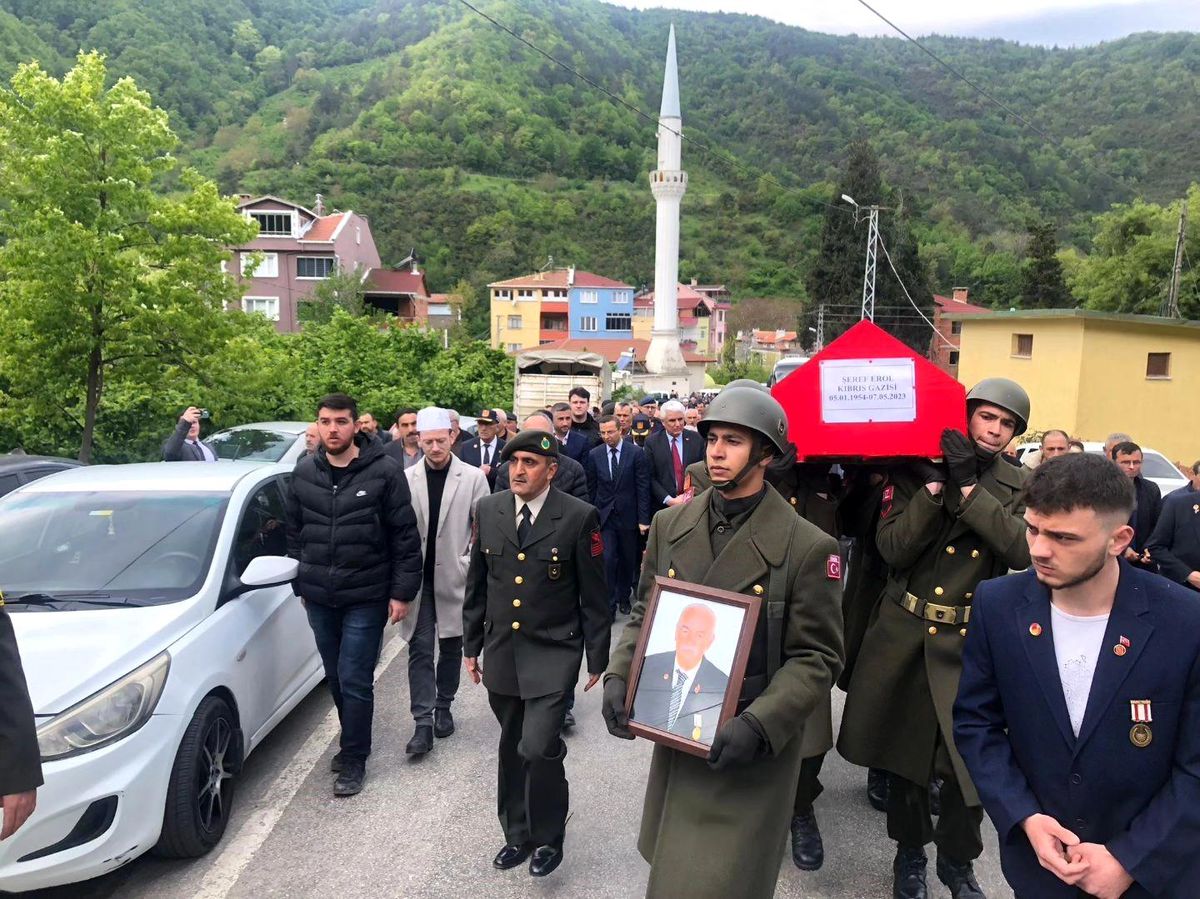 Hayatını kaybeden Kıbrıs gazisi son yolculuğuna uğurlandı