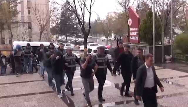 İmamoğlu'na taşlı saldırıda FETÖ izi! Biri uzman çavuş diğeri Fuat Avni hesabını yöneten ismin kardeşi