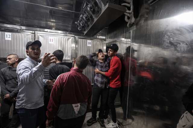 İsrail, Gazze saldırısında aralarında kadın ve çocukların da bulunduğu 12 kişiyi öldürdü
