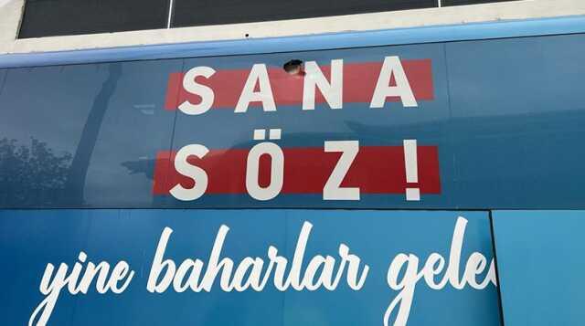 Kılıçdaroğlu'nun seçim otobüsüne Sakarya'da taşlı saldırı