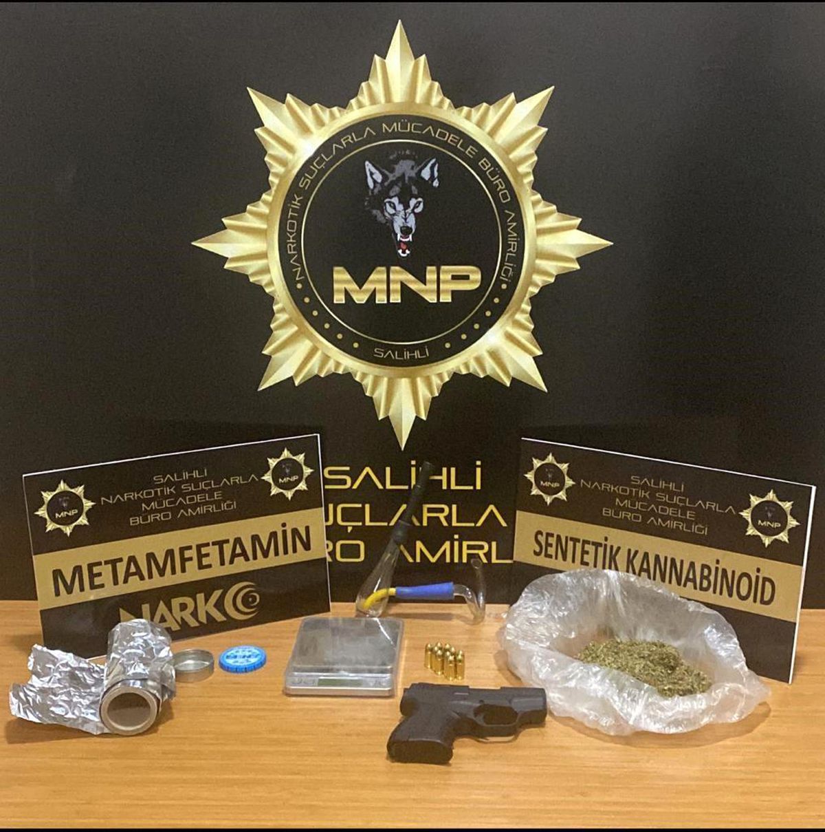 Salihli polisinden 'torbacı' operasyonu
