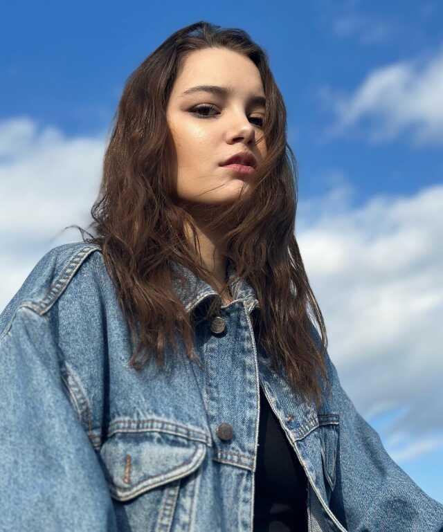 Duy Beni dizisinin oyuncusu Lydia Cemre Özşişman, 5 ayda 35 kilo verdi Duy Beni dizisinin oyuncusu Lydia Cemre Özşişman, 5 ayda 35 kilo verdi