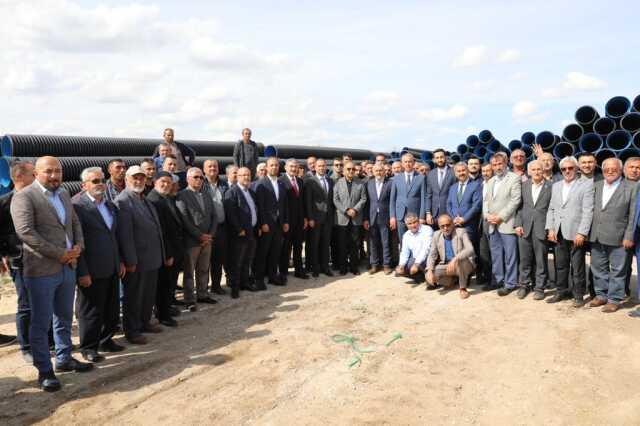 En az 10 bin kişi istihdam edilecek olan Niğde 2. OSB'de ilk kazma vuruldu