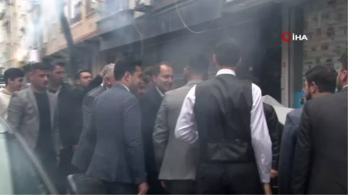 Fatih Erbakan Sultangazi'de derneklerle bir araya geldi