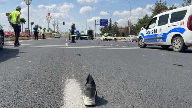 Otomobilin çarptığı anne hayatını kaybetti, oğlu ağır yaralı