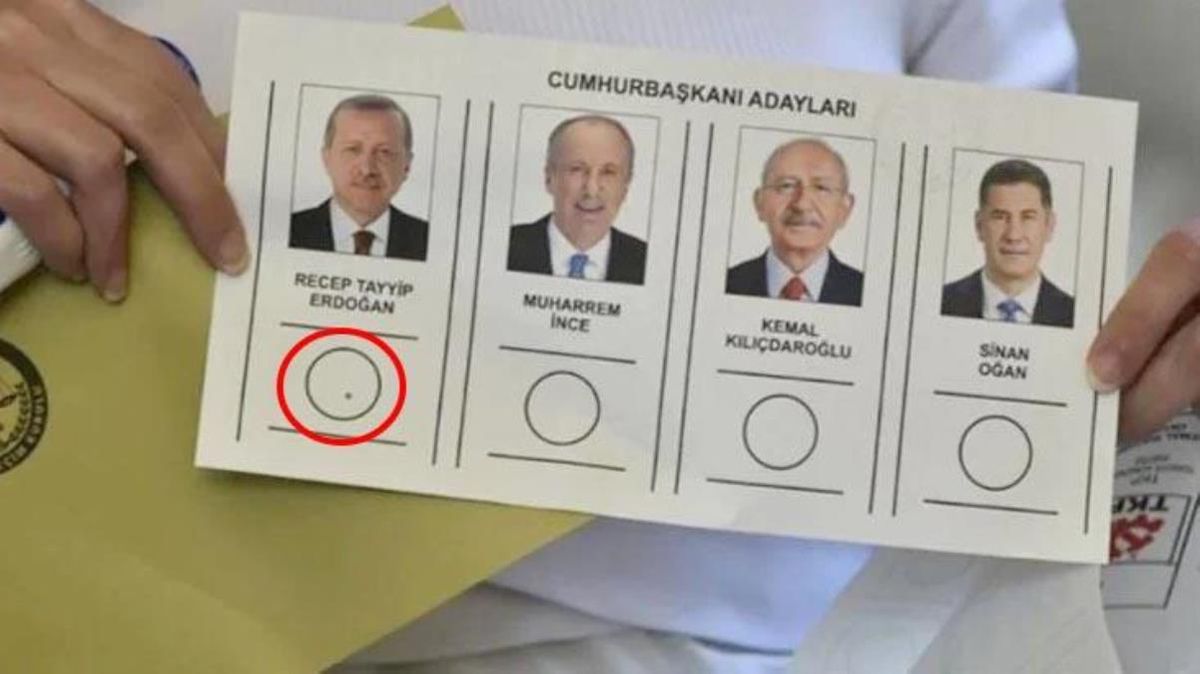 Siyah nokta oyu geçersiz sayar mı? Pusulada siyah nokta olması oyu geçersiz mi yapar? İletişim Başkanlığı'ndan açıklama!