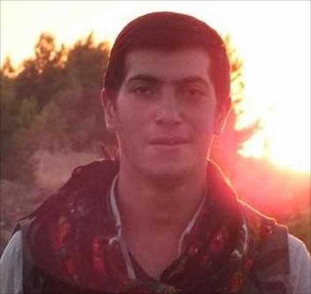 Son Dakika: MİT, terör örgütü PKK'nın sözde özel güç kurye sorumlusu Müslüm Ürper'i Irak Gara'daki operasyonla etkisiz hale getirdi Son Dakika: MİT, terör örgütü PKK'nın sözde özel güç kurye sorumlusu Müslüm Ürper'i Irak Gara'daki operasyonla etkisiz hale getirdi