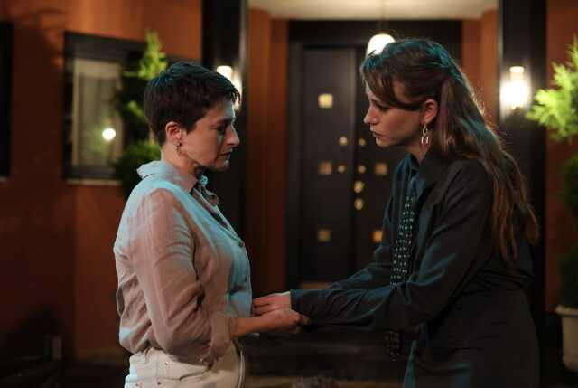 Aile setinde yaşanan kazanın detayları belli oldu! Patlamada Nejat İşler'in sakalı, Canan Ergüder'in saçı yandı