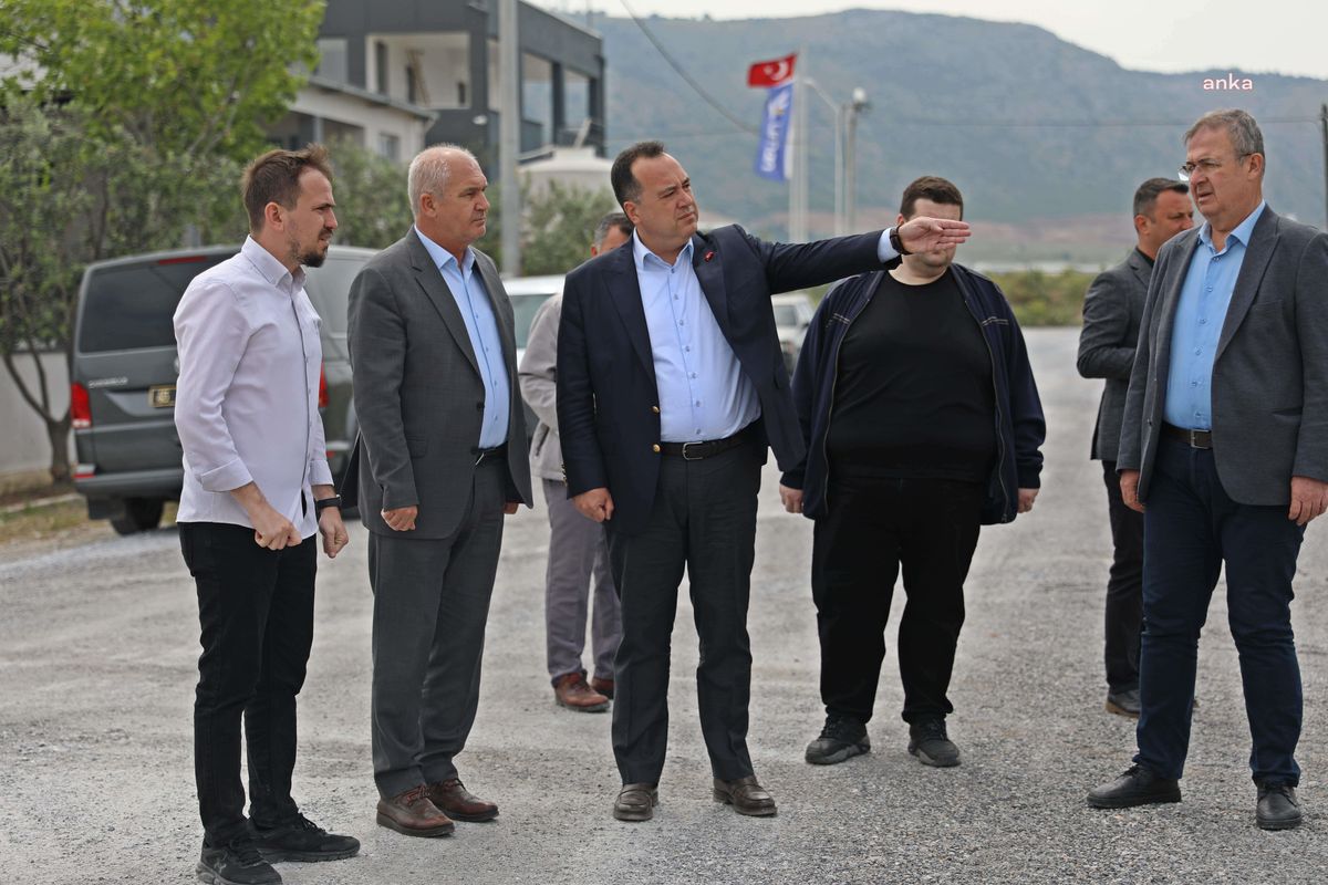 Akhisar Belediyesi Karaosmanoğlu Sanayi Sitesi'nde Soğuk Asfalt Çalışmalarına Başladı