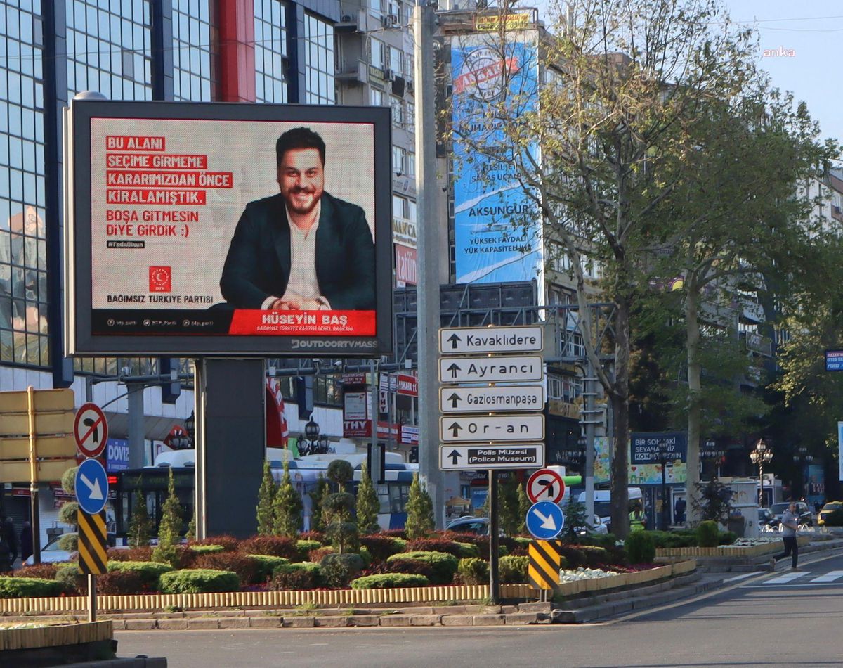 BTP'nin seçim öncesi billboardları gülümsetti