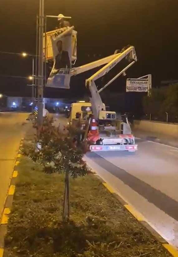 Hatay'da seçim afişlerinin indirilmesine Gökhan Zan'dan tepki: Benden bu kadar korkmayın