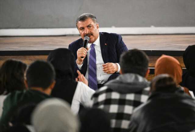 Sağlık Bakanı Koca'dan Kızılay Başkanı Kerem Kınık'a istifa çağrısı: Orada durmamalı