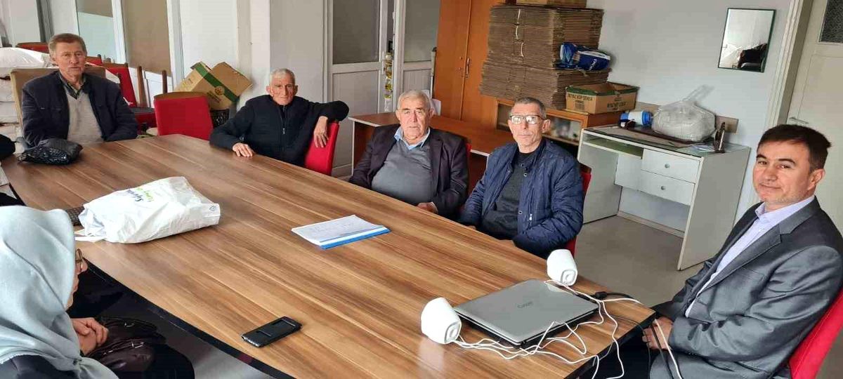 Manyaslı hacı adaylarına eğitim