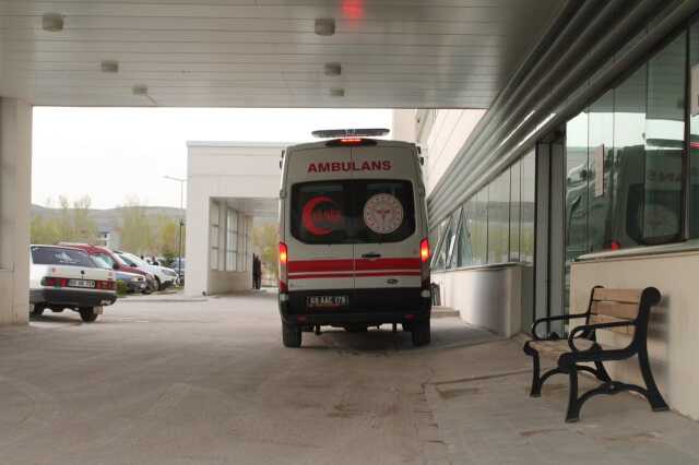 Otomobilin çarptığı 3 yaşındaki çocuk öldü
