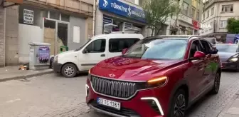 Uzunköprü'de Togg'a yoğun ilgi: Vatandaşlar fotoğraf çekme yarışına girdi