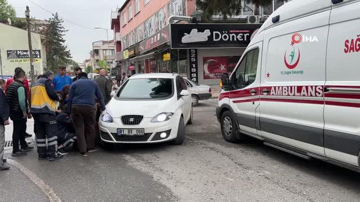 Yaşlı kadına otomobil çarptı... İlk müdahaleyi olay yerinden geçen hemşireler yaptı