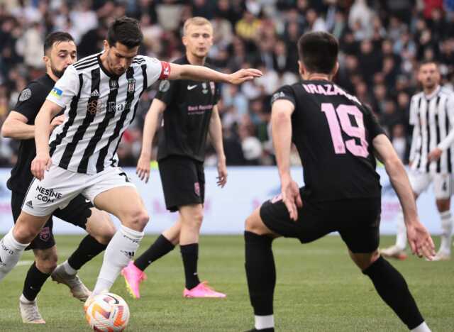 Golcü Umut Meraş! Beşiktaş berabere kaldı ama dostluk kazandı
