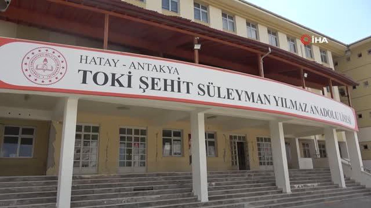 Hatay'da seçim için konteynerlerde kuruldu