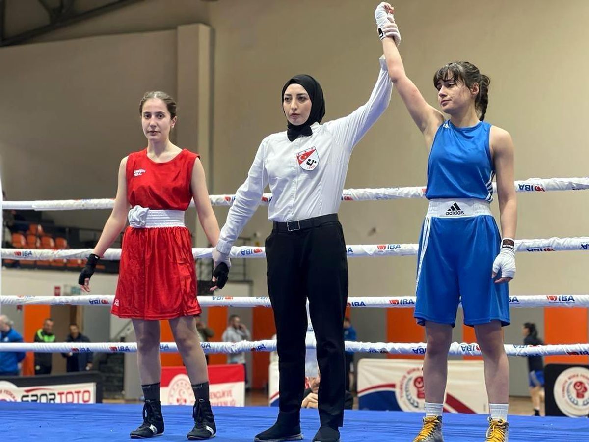 NEVÜ Öğrencileri ÜNİLİG Boks Türkiye Şampiyonası'ndan şampiyonlukla döndü