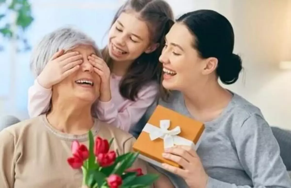 Anneler Günü mesajları ve sözleri! Uzun, resimli Anneler Günü mesajları 2023! Anneler Günü mesajları yeni ve resimli!