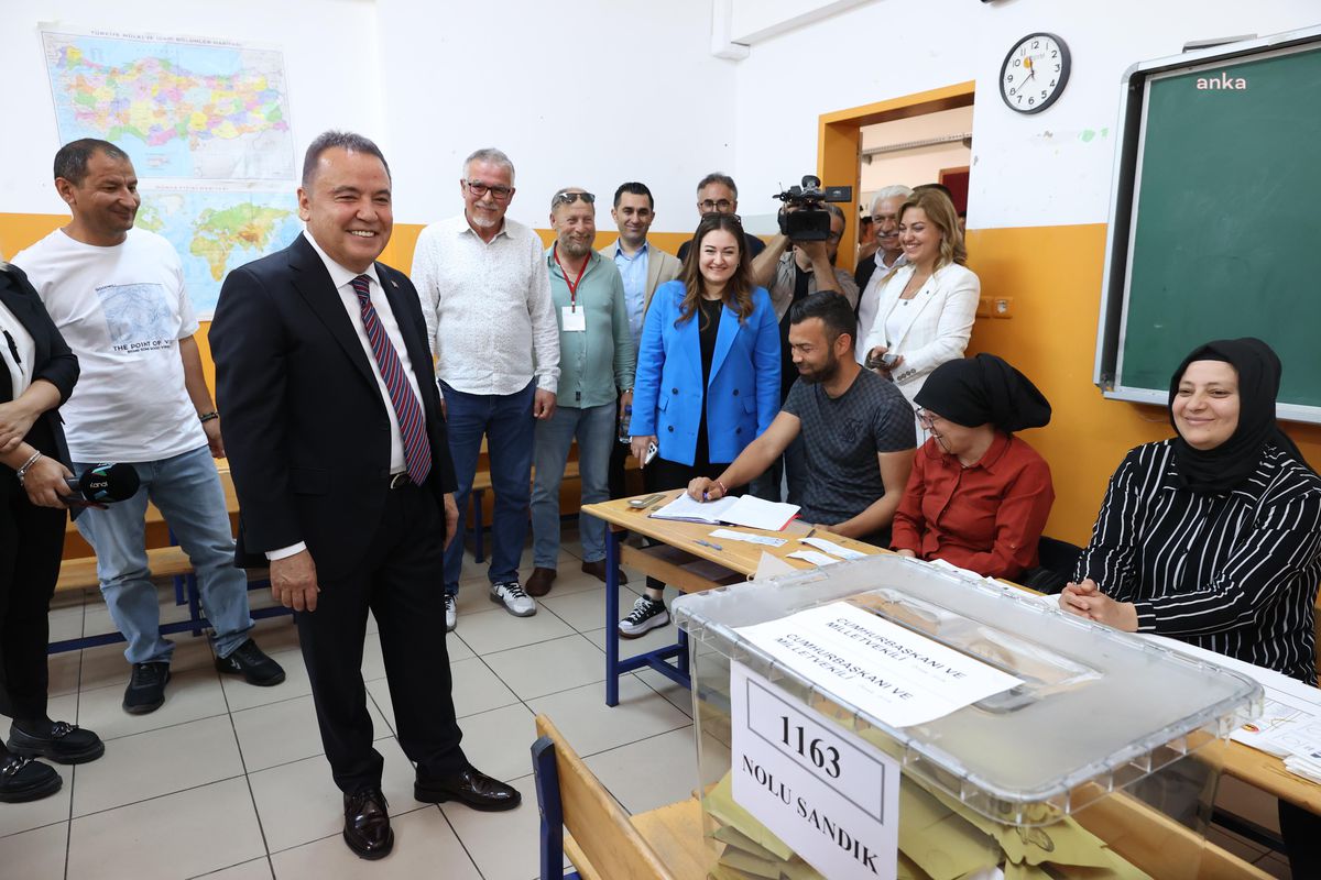 Antalya Büyükşehir Belediye Başkanı Böcek, Oyunu Kullandı: 'Sağduyu Kazanacaktır'