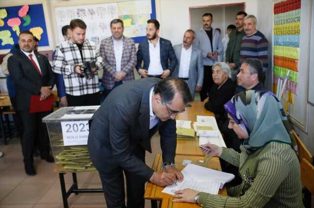 Bakan Dönmez'den seçim akşamı ile ilgili elektrik açıklaması: Her türlü tedbir alındı