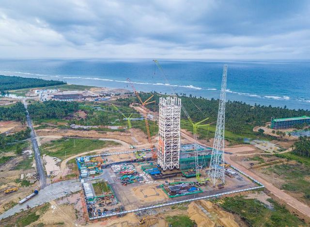 Çin'in Hainan Eyaletindeki Ticari Uzay Aracı Fırlatma Sahasının İnşaatı Sürüyor