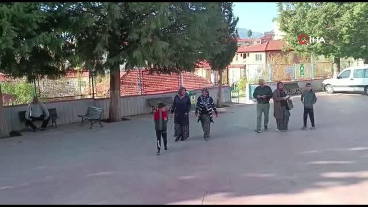 Denizli'de oylar sandıkla buluşmaya başladı