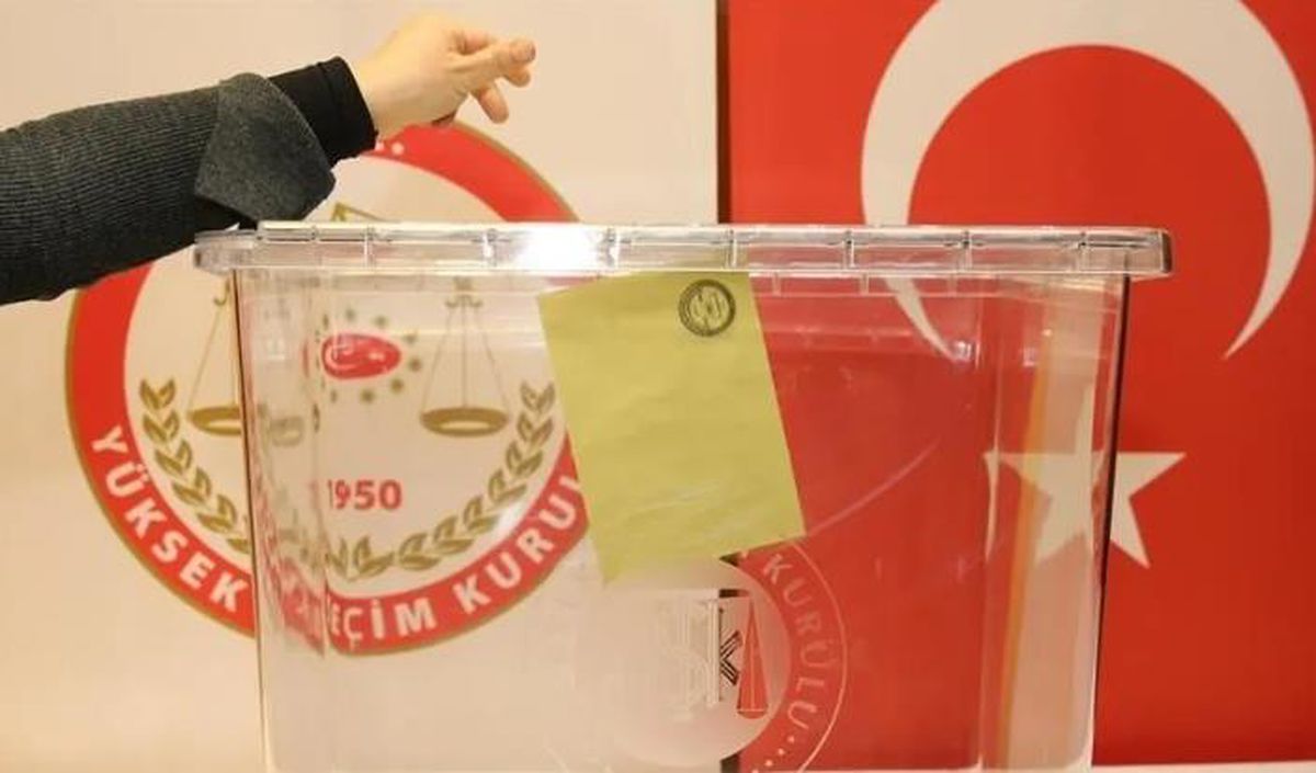 Sandıklar açıldı mı? Sandıklar saat kaçta, ne zaman açılacak? Sandıklar açılmaya başlandı mı?