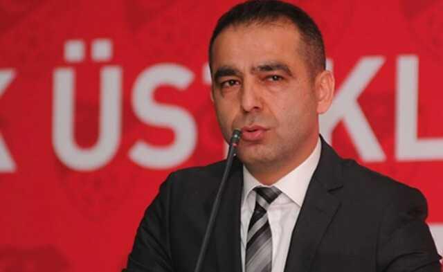 AK Parti'nin Antalya'dan milletvekili adayı gösterdiği eski hakem Kuddusi Müftüoğlu, Meclis'e giremedi AK Parti'nin Antalya'dan milletvekili adayı gösterdiği eski hakem Kuddusi Müftüoğlu, Meclis'e giremedi