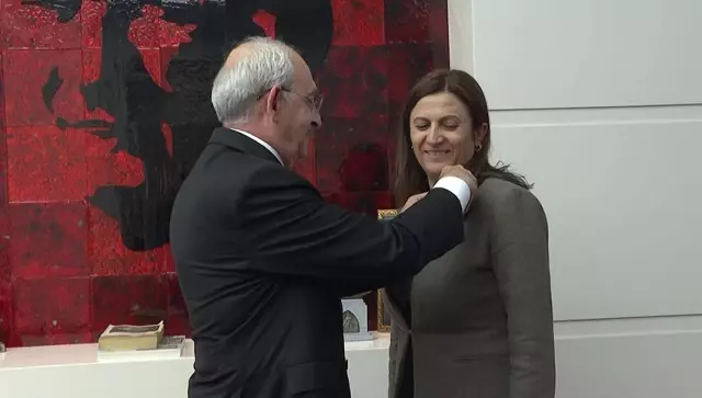 CHP'nin adayı Türkan Elçi Meclis'te CHP'nin adayı Türkan Elçi Meclis'te