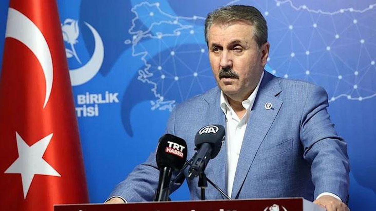 Milletvekili seçilemeyen BBP lideri Destici, Abdurrahim Karakoç'un şiirinden dörtlük paylaştı