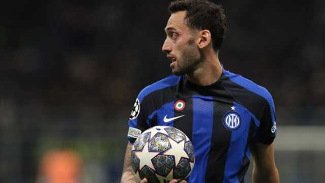 Hakan Çalhanoğlu'nun takımı Inter, UEFA Şampiyonlar Ligi'nde finalde