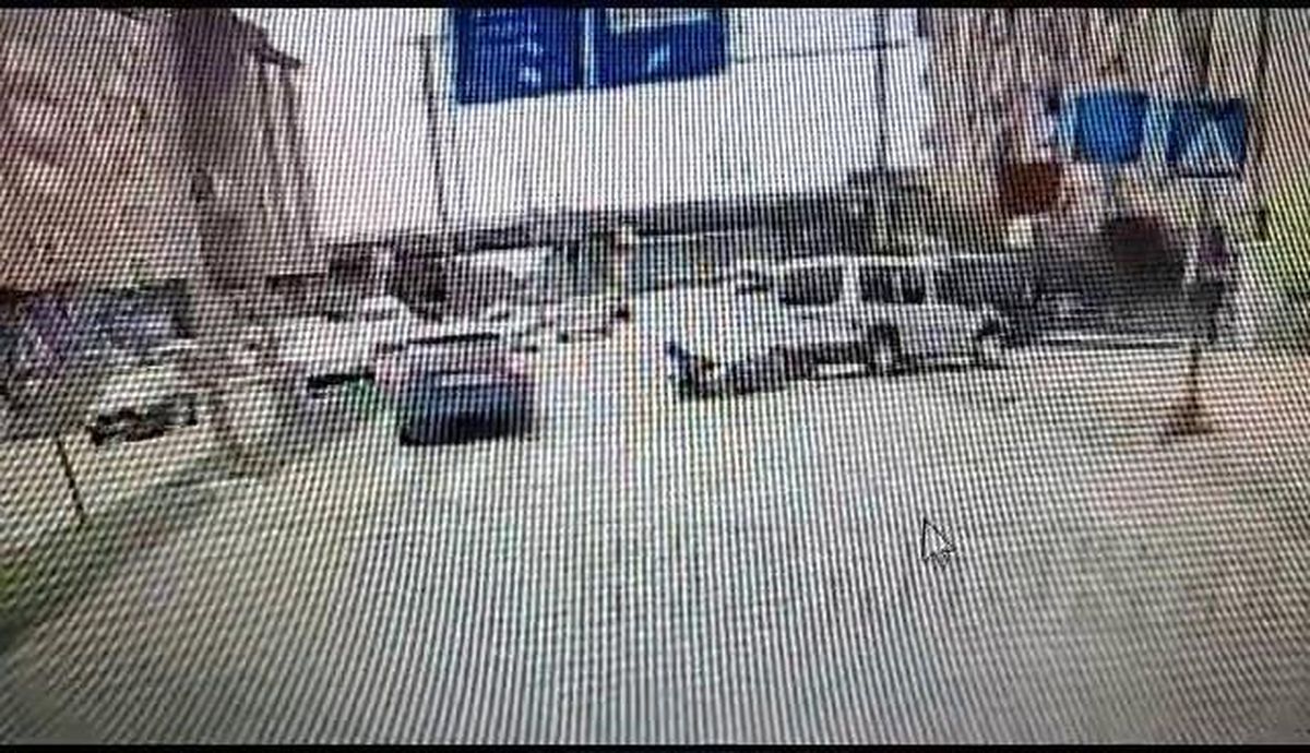 Kdz. Ereğli'de hatalı dönüş kaza getirdi, o anlar kameraya yansıdı