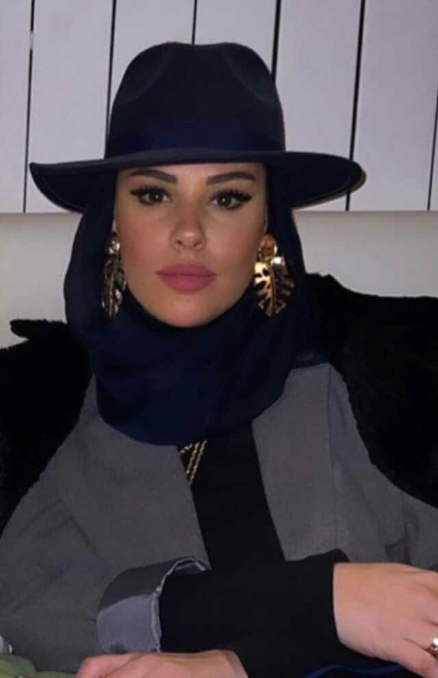 Maneviyata yönelerek tesettüre giren Tuğçe Tayfur'dan itiraf: Beceremedim Maneviyata yönelerek tesettüre giren Tuğçe Tayfur'dan itiraf: Beceremedim