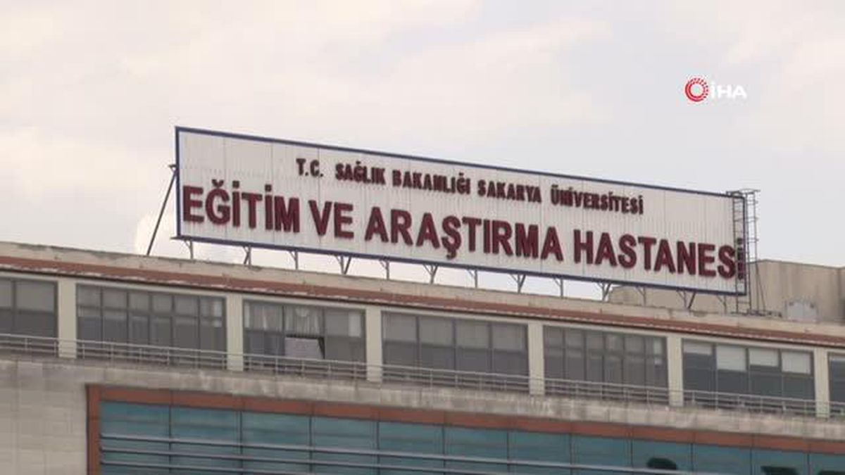 Sakarya'da 10 öğrenci zehirlenme şüphesiyle hastanelik oldu