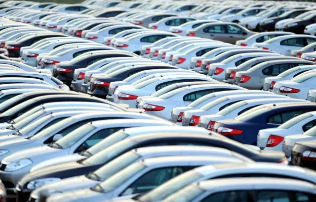 Aracı olan yandı! Kasko fiyatı üç katına çıktı Aracı olan yandı! Kasko fiyatı üç katına çıktı