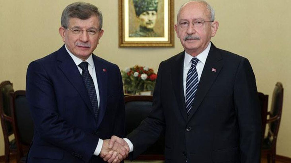 Davutoğlu'ndan, CHP'lileri kızdıran paylaşım! Tepkiler gelince hemen sildi