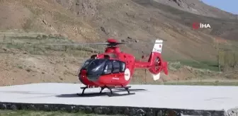 Kalp Krizi geçiren vatandaş ambulans helikopterle Van'a sevk edildi