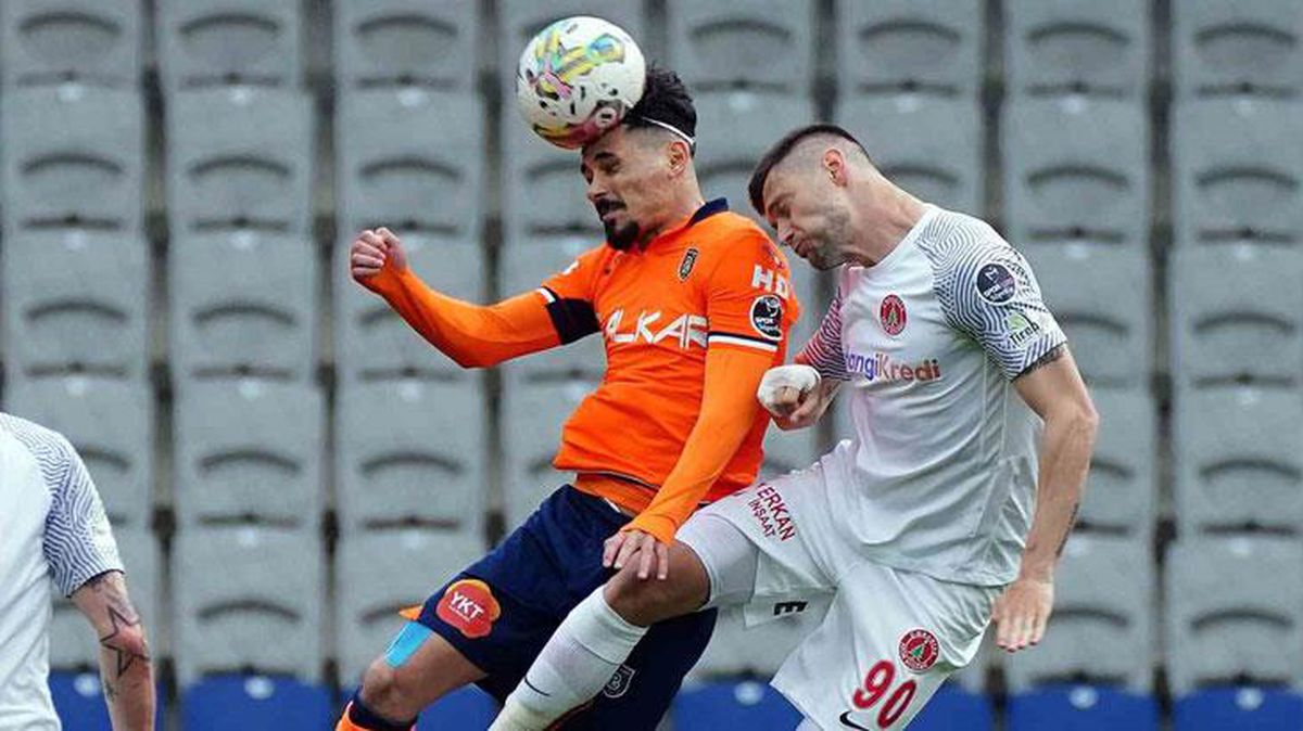 Maç devam ederken Ümraniyespor'dan zehir zemberek açıklama: Bıktık, yazıklar olsun