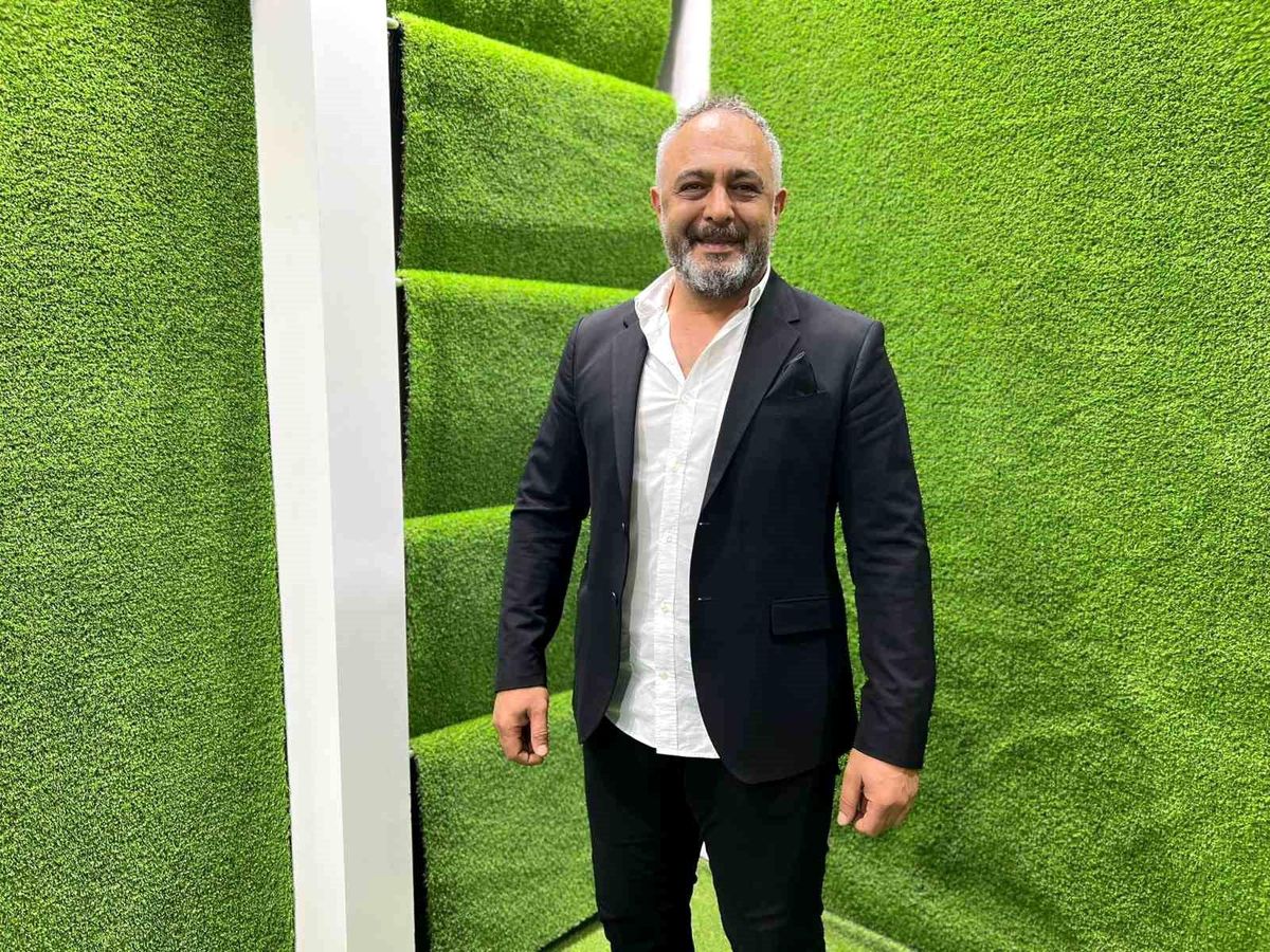 Türkiye'den futbol devlerine 'Suni Çim' ihracatı