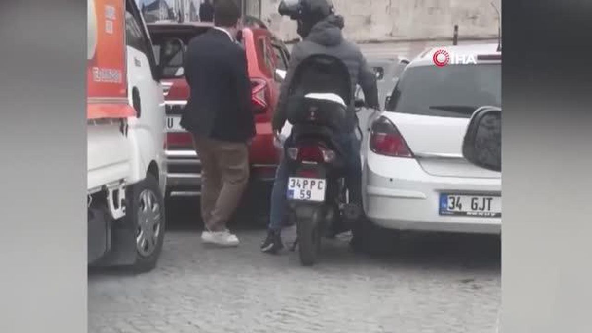 İstanbul'da kuryeye satırla saldıran sürücü serbest bırakıldı