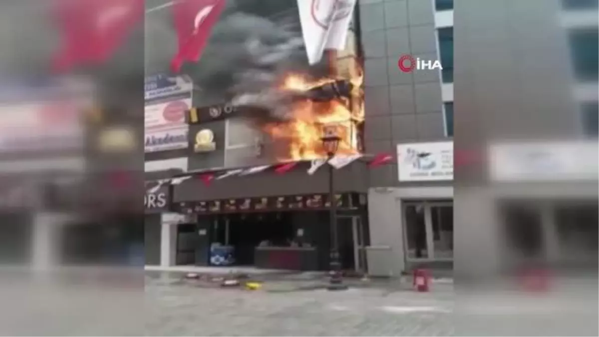 Lokanta alev alev yandı